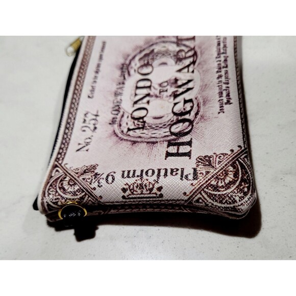 Harry Potter Train Ticket To Hogwarts Clutch Pouch Bag 6.5 x 4.5in. NWOT - Picture 7 of 10